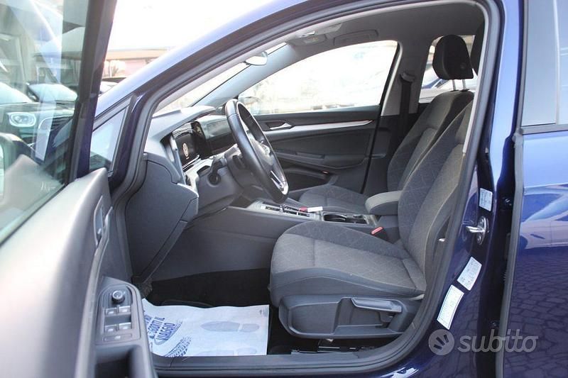 Usata VW Golf VII Life 2021 Blu Utilitaria