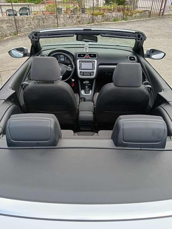 Usata VW Eos 140 CV (102 kW) 2010 Grigio Cabrio