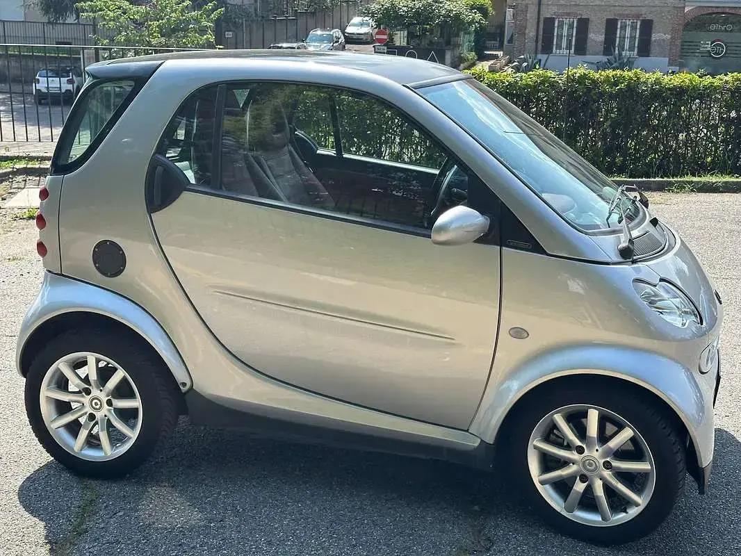 Usata Smart ForTwo Coupé 61 CV (44 kW) 2006 Argento Coupé
