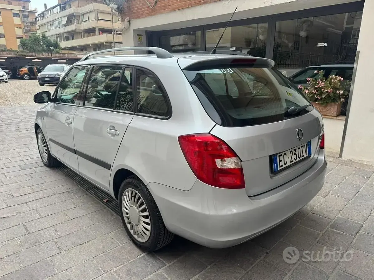 Usata Skoda Fabia Ambition 90 CV (66 kW) 2010 Grigio Station wagon