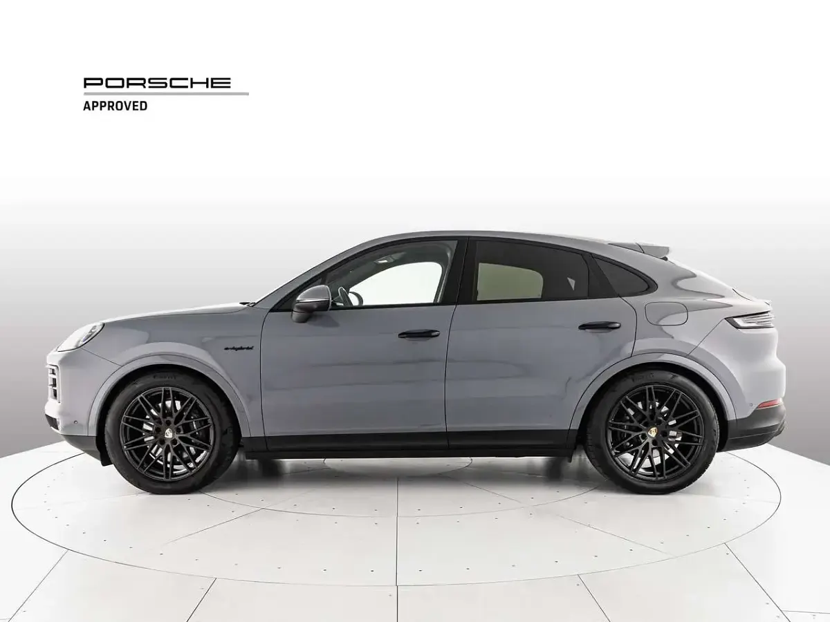 Usata Porsche Cayenne 470 CV (345 kW) 2024 Grigio SUV