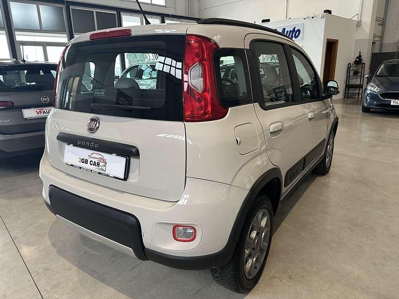 Usata Fiat Panda 4x4 75 CV (55 kW) 2013 Beige Utilitaria