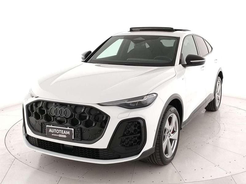 Bianco Nuova 2025 Audi Q5 S-Line SUV | 68.600 € (Super prezzo) - Immagine 1/4