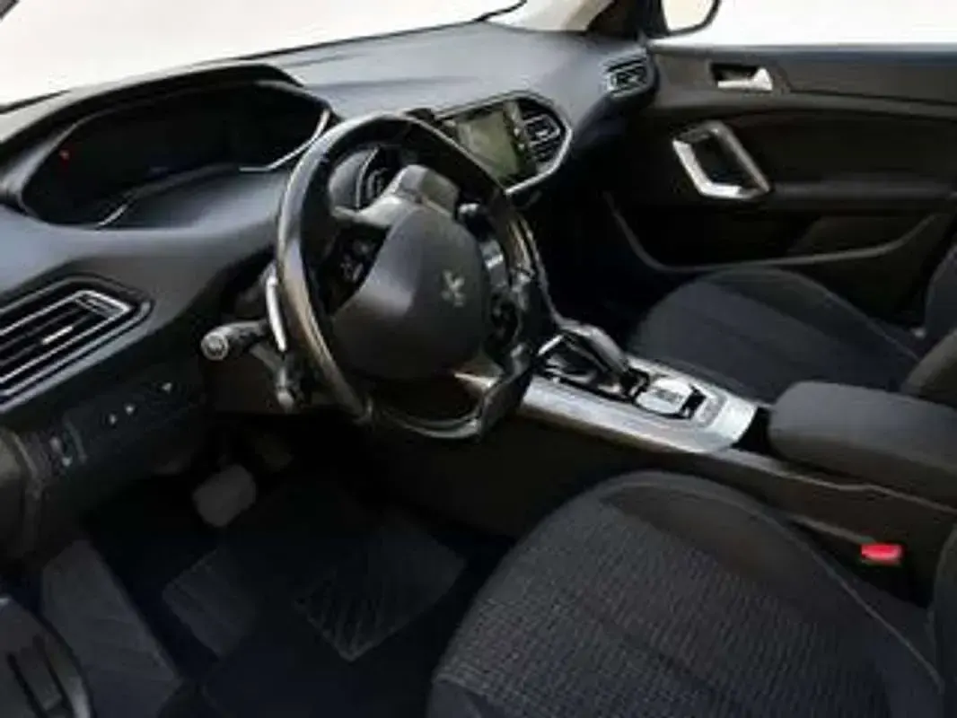 Usata Peugeot 308 Business-Line 131 CV (96 kW) 2021 Station wagon