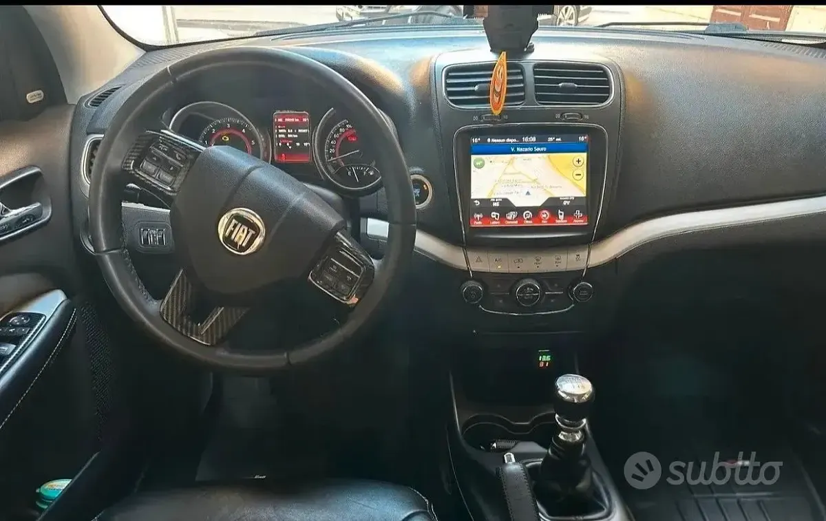 Usata Fiat Freemont Lounge 140 CV (102 kW) 2014 Nero SUV