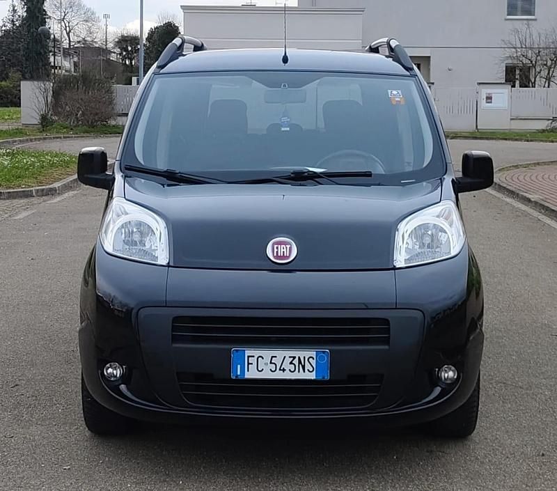 Usata Fiat Qubo Dynamic 77 CV (56 kW) 2016 Argento Monovolume
