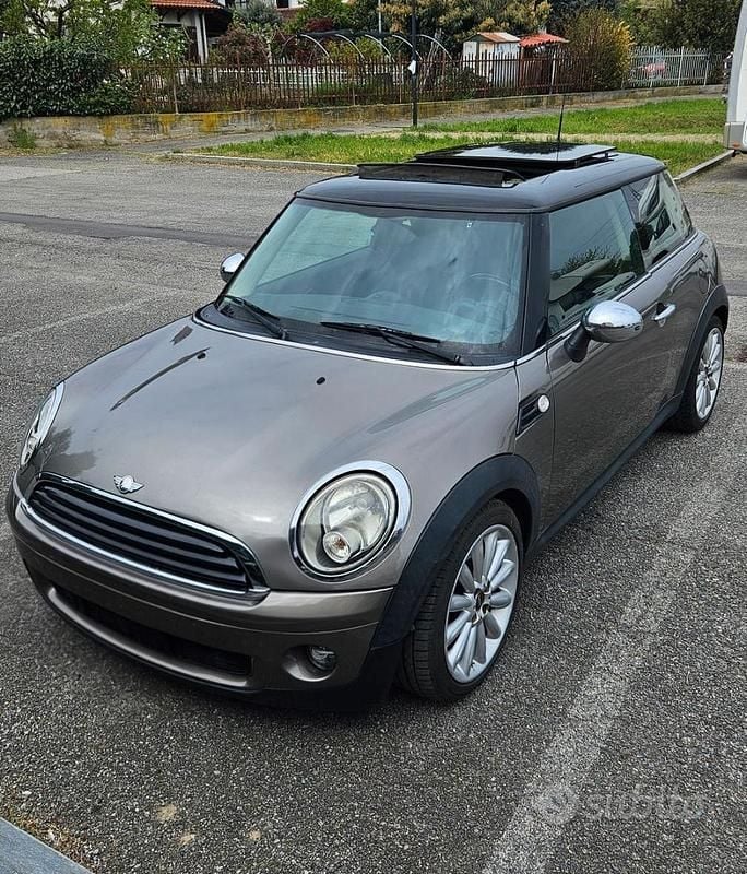 Usata Mini Cooper D 111 CV (81 kW) 2011 Grigio Utilitaria