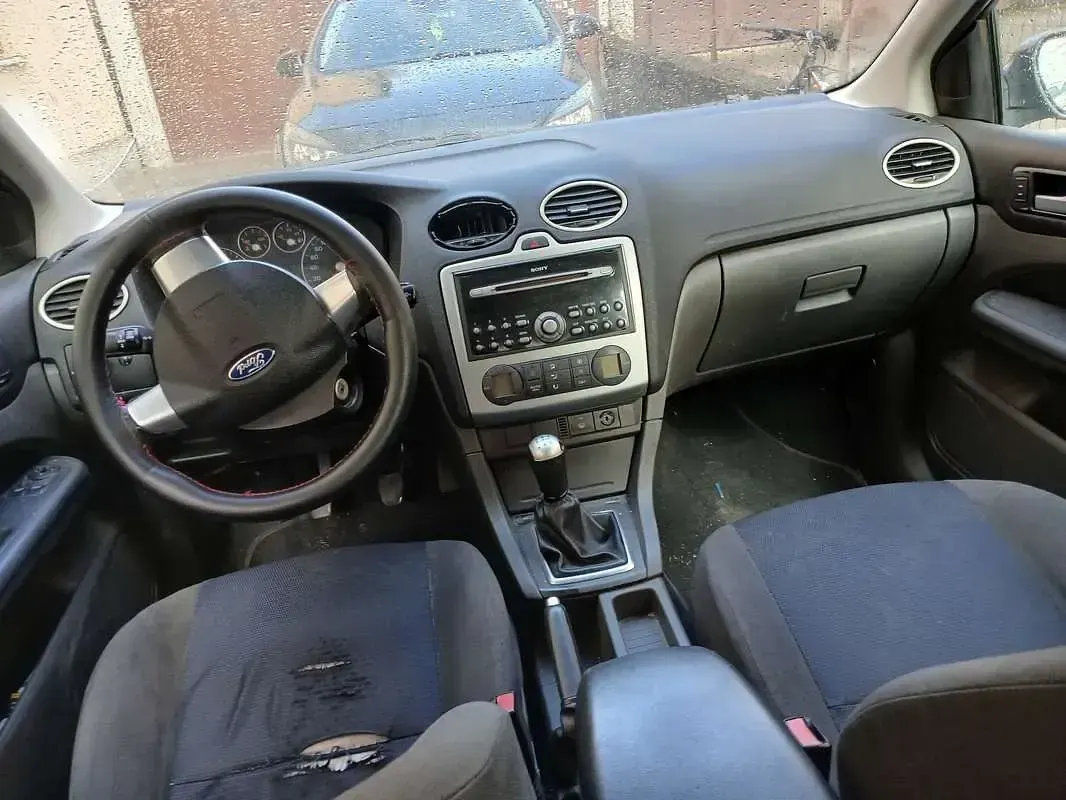 Usata Ford Focus Style 90 CV (66 kW) 2007 Grigio Station wagon