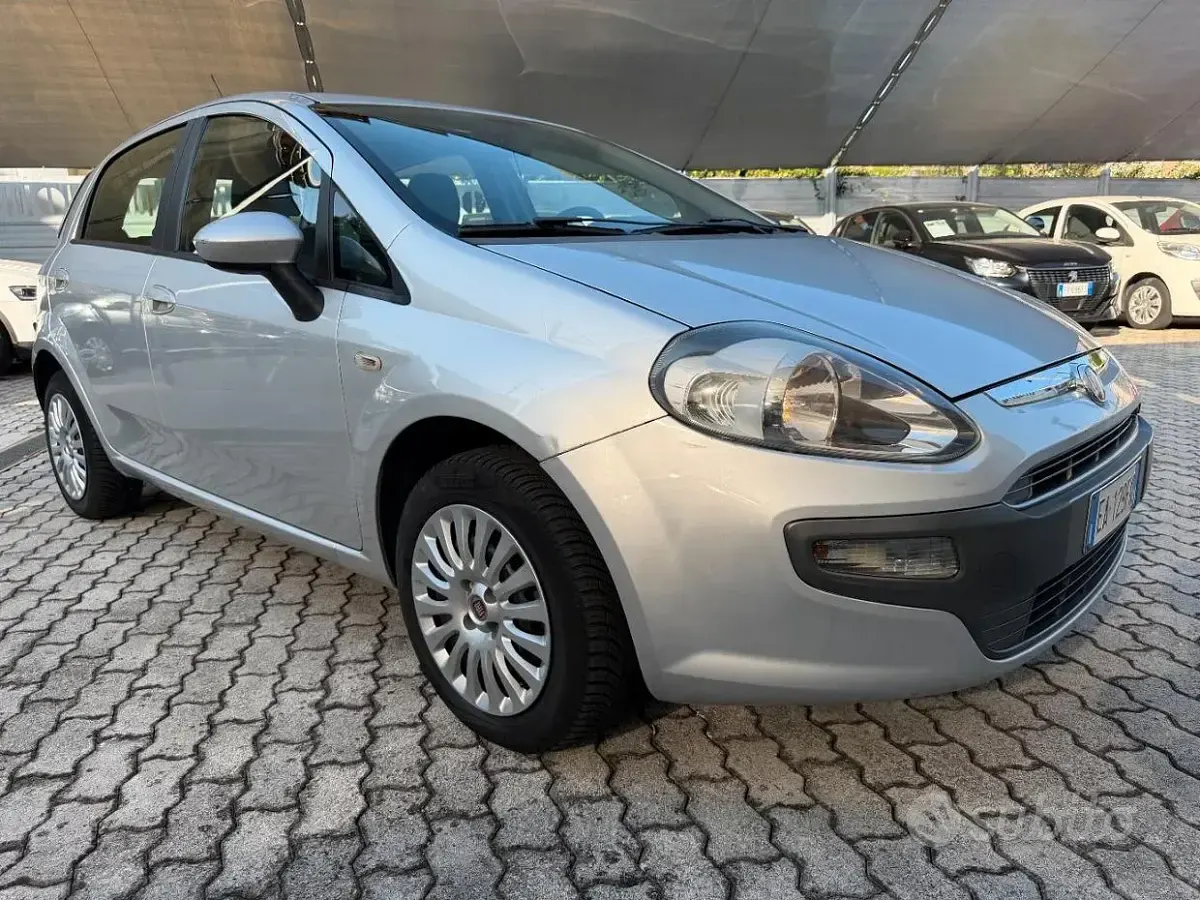 Usata Fiat Punto Evo Dynamic 77 CV (56 kW) 2009 Grigio Utilitaria
