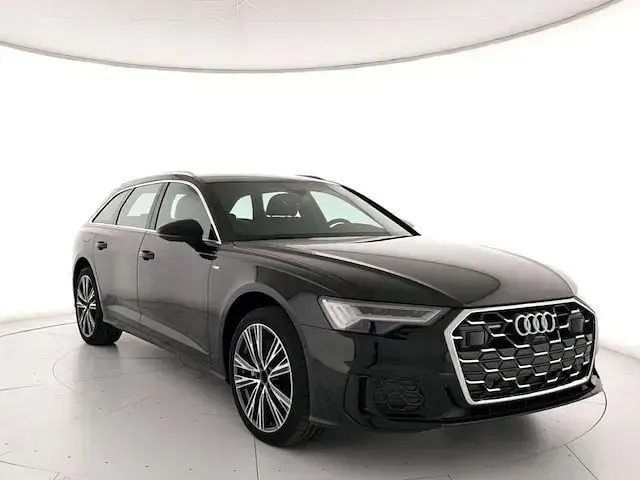 Nuova Audi A6 S-Line 286 CV (210 kW) 2025 Nero mythos metallizzato Station wagon