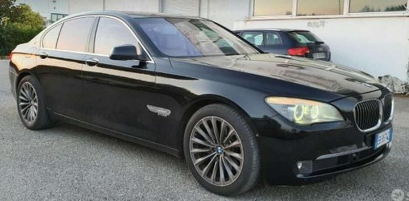 Usata BMW 740 Comfort Edition 306 CV (225 kW) 2010 Berlina
