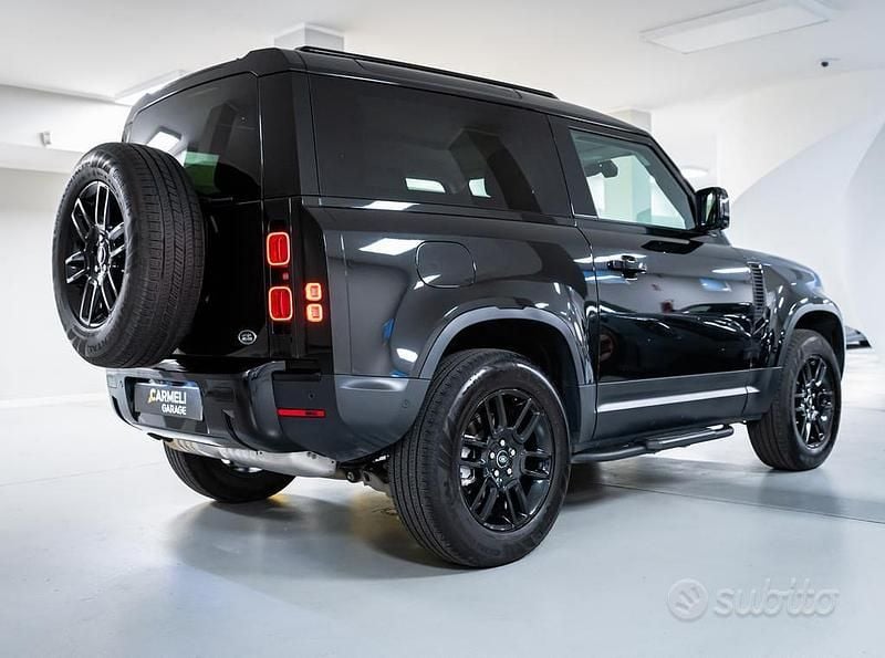 Gebraucht Land Rover Defender Dynamic 200 PS (147 kW) 2021 Schwarz SUV