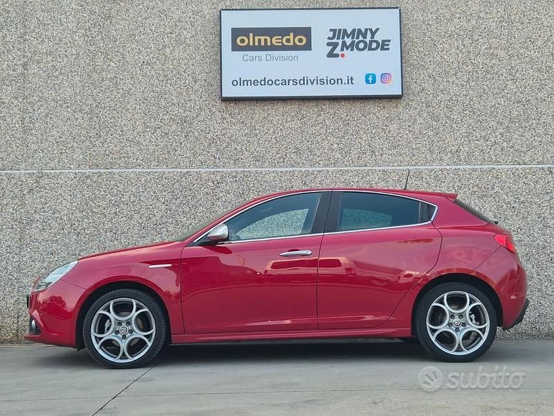 Usata Alfa Romeo Giulietta 120 CV (88 kW) 2019 Rosso Utilitaria