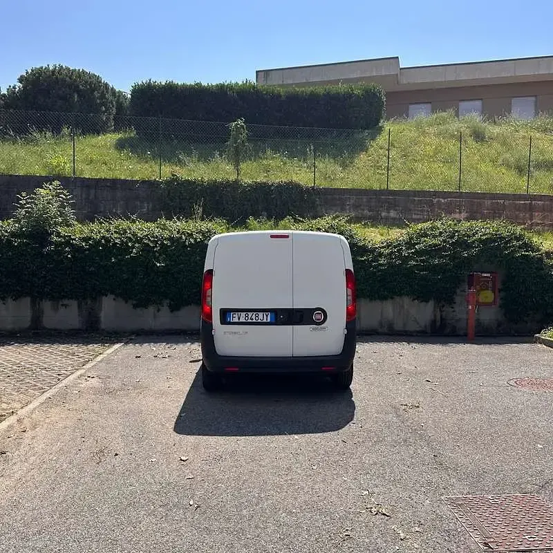Usata Fiat Doblò 95 CV (69 kW) 2019 Bianco Monovolume