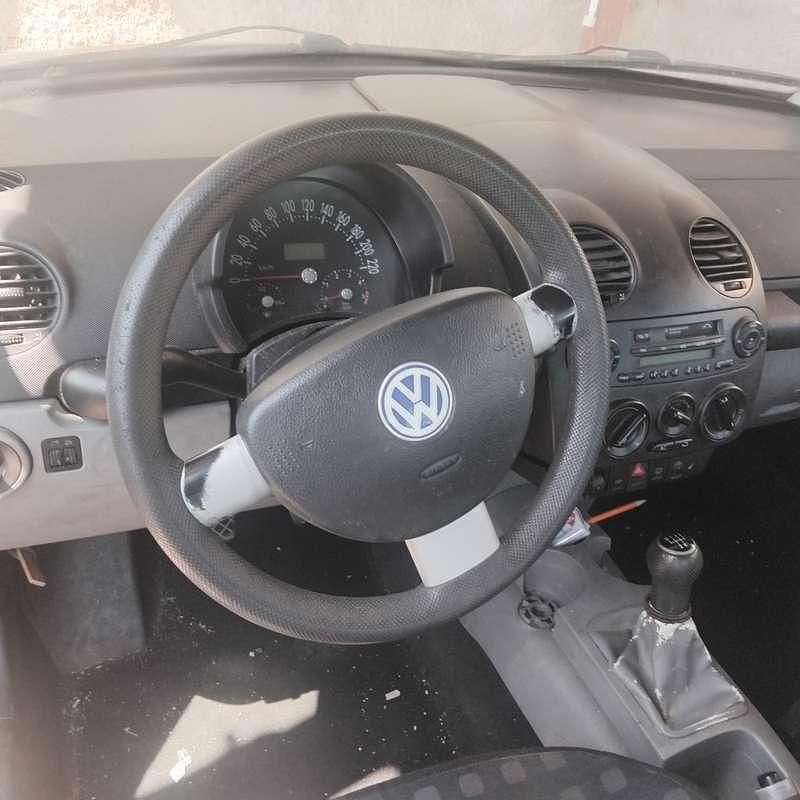 Begagnad VW New Beetle 90 HK (66 kW) 2000 Halvkombi