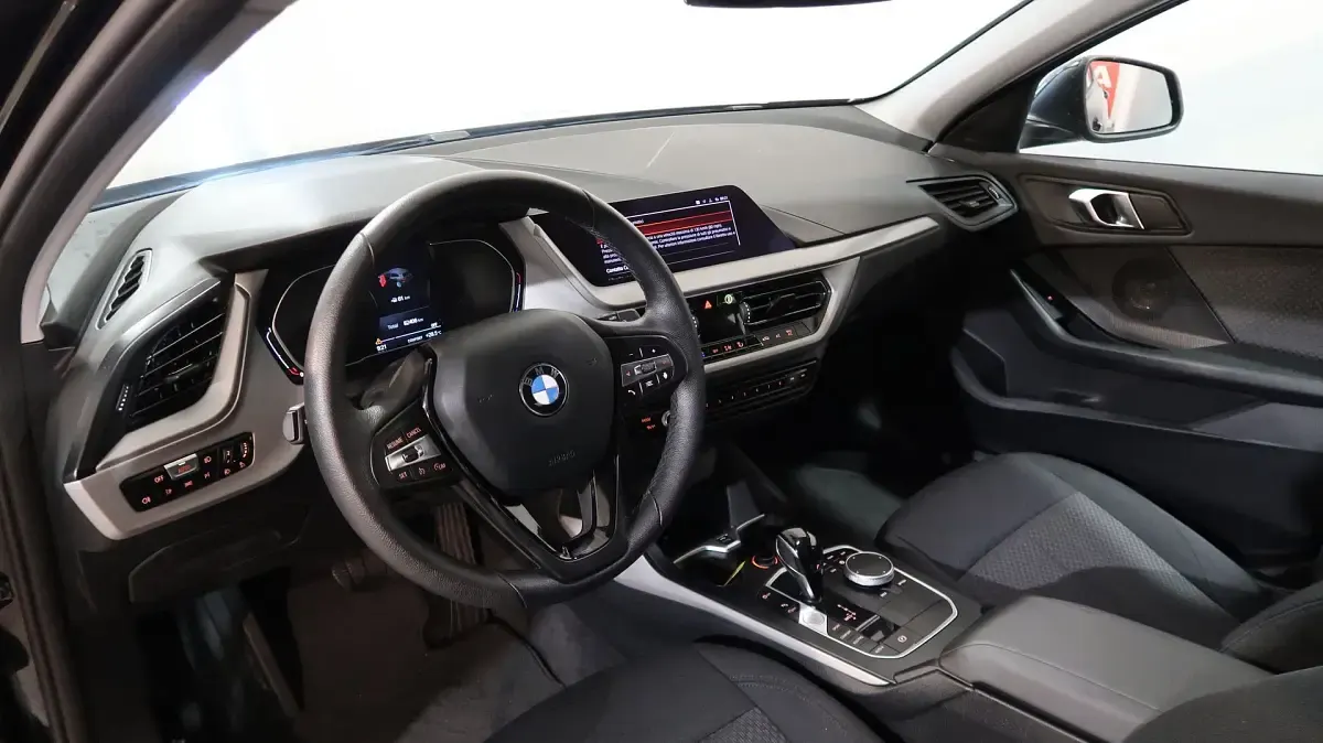Usata BMW 116 Advantage 116 CV (85 kW) 2022 Nero Utilitaria