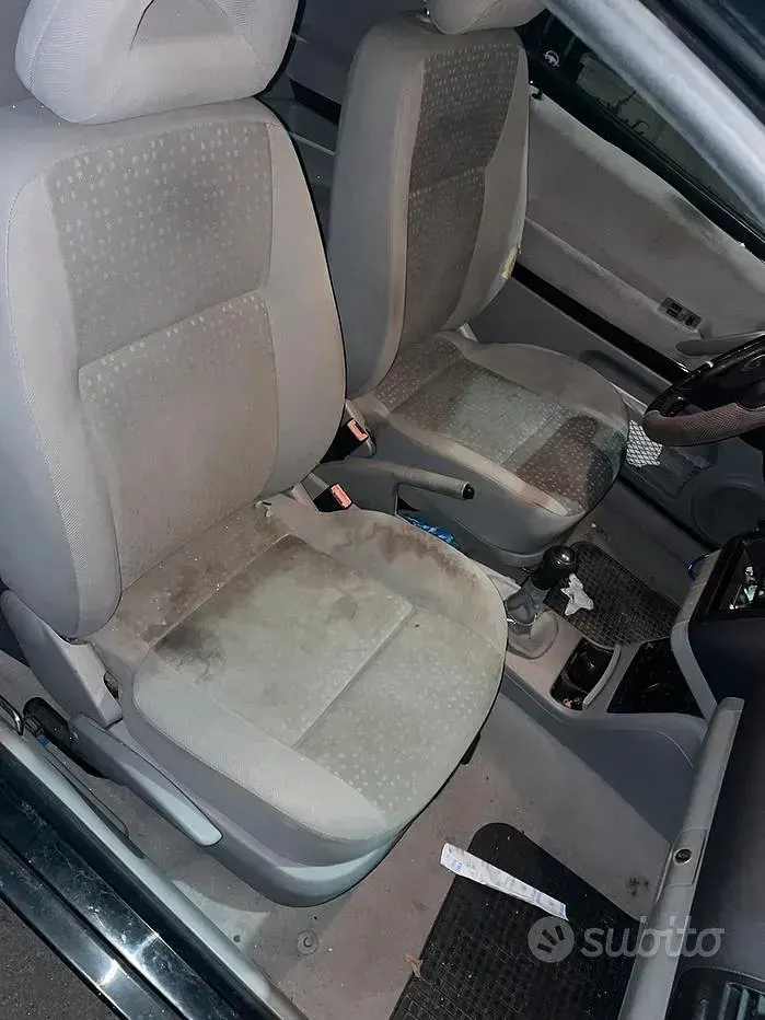 Usata VW Lupo 50 CV (36 kW) 2002 Nero Utilitaria
