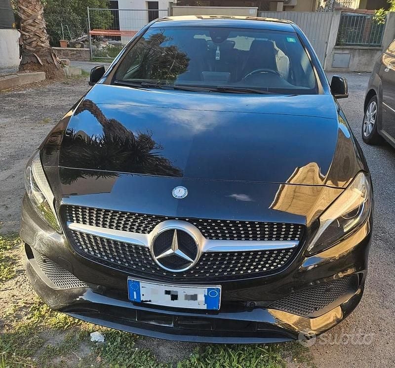 Usata Mercedes A180 Premium 109 CV (80 kW) 2016 Nero Berlina
