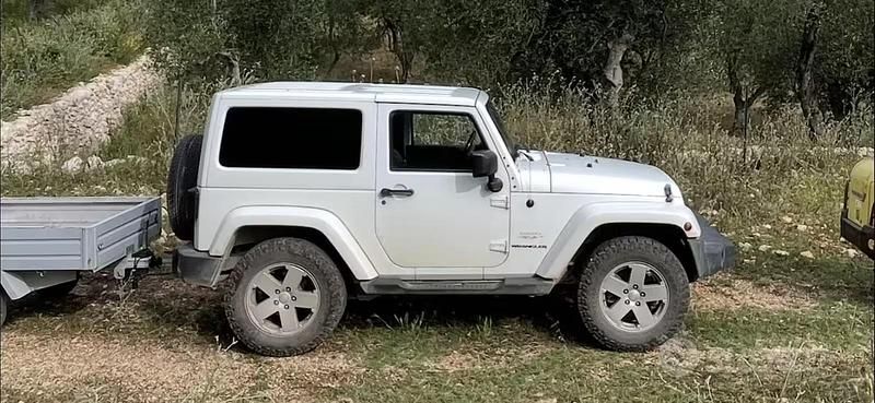 Usata Jeep Wrangler 200 CV (147 kW) 2011 Bianco SUV