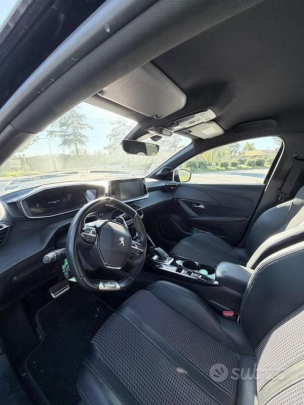 Usata Peugeot 208 GT-line 131 CV (96 kW) 2020 Nero Utilitaria