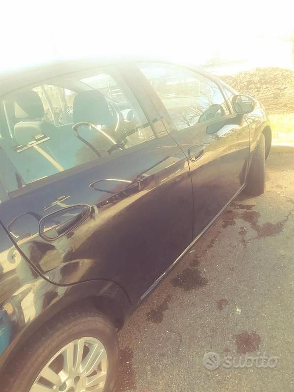 Occasion Fiat Punto 77 ch (56 kW) 2017 Bleue Citadine