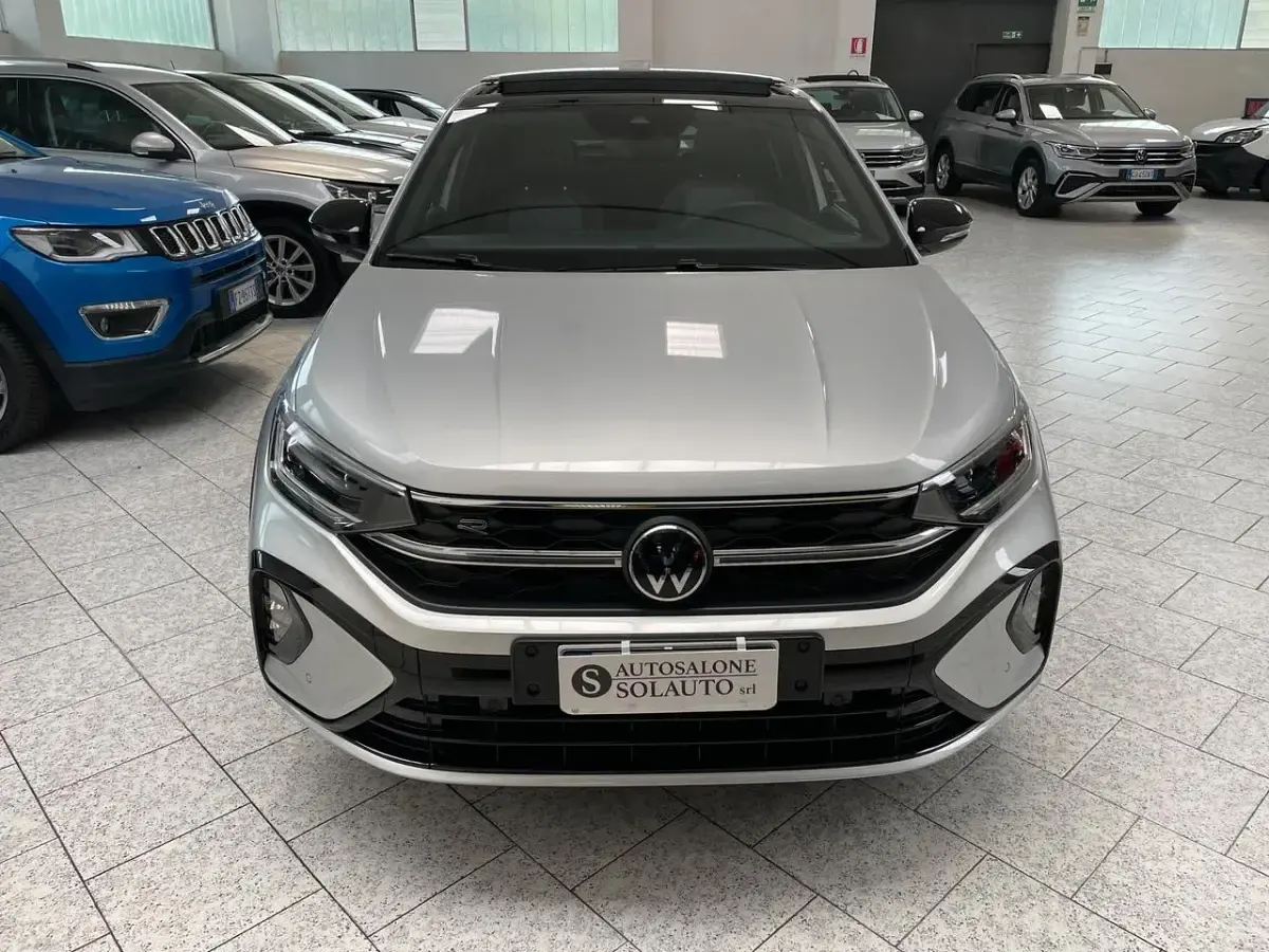 Usata VW Taigo R-line 116 CV (85 kW) 2025 Argento SUV