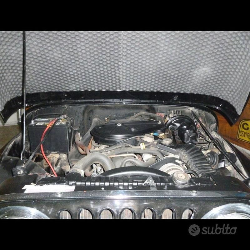 Usata Jeep CJ Laredo 122 CV (89 kW) 1981 Nero SUV