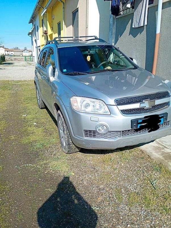 Usata Chevrolet Captiva 2007 Grigio SUV