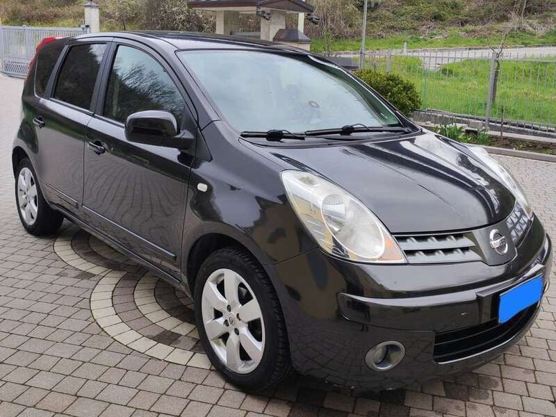 Nero Usata 2008 Nissan Note Monovolume | 3000 € (Molto cara) - Immagine 1/4