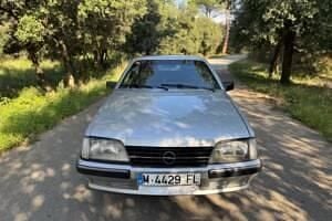 Usata Opel Monza 180 CV (132 kW) 1983 Grigio Coupé