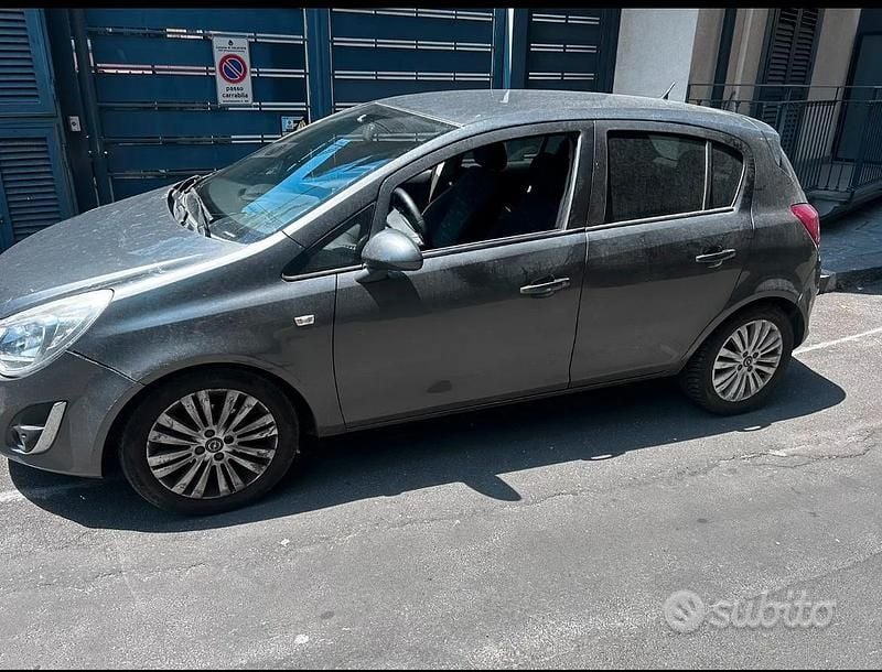 Usata Opel Corsa 95 CV (69 kW) 2011 Grigio Utilitaria