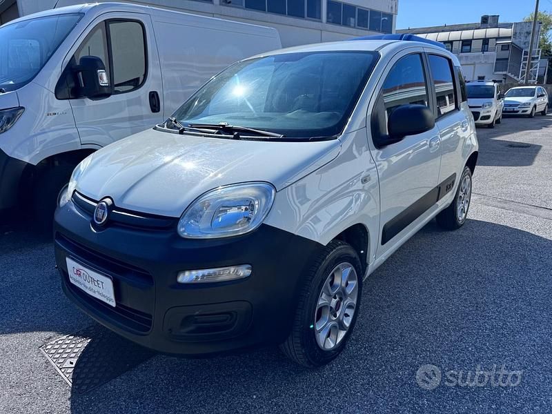 Bianco Usata 2015 Fiat Panda 4x4 Climbing Due volumi | 6950 € (Super prezzo) - Immagine 1/4
