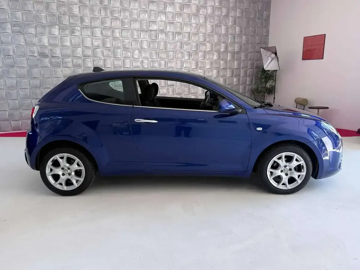 Usata Alfa Romeo MiTo Distinctive 79 CV (58 kW) 2014 Blu/azzurro Utilitaria