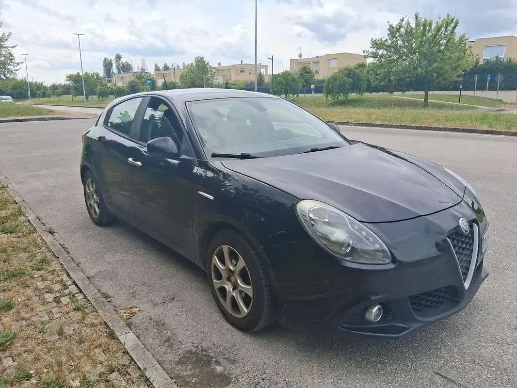 Usata Alfa Romeo Giulietta 120 CV (88 kW) 2012 Nero Utilitaria