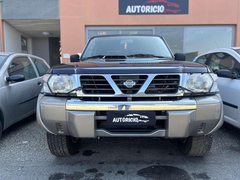 Usata Nissan Patrol 158 CV (116 kW) 2003 Blu/azzurro SUV