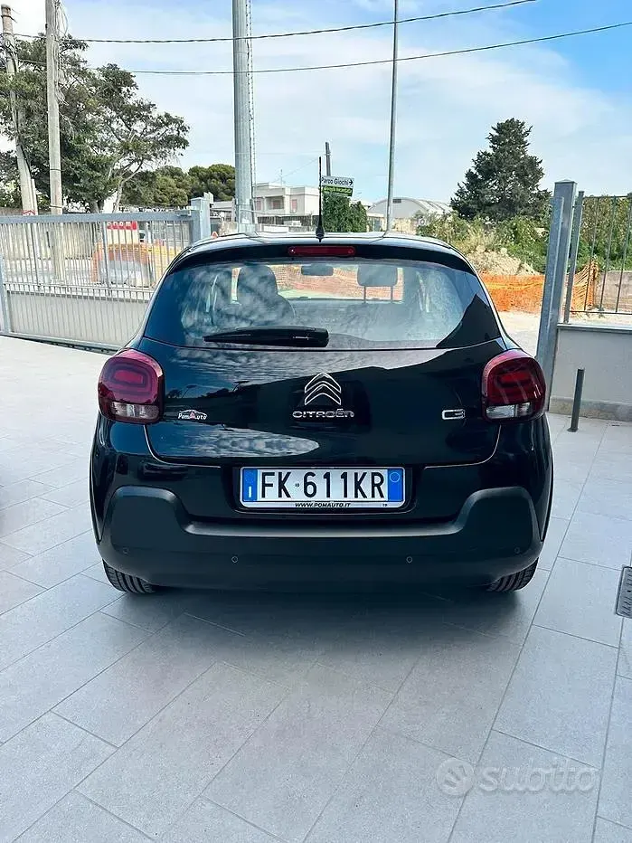 Usata Citroën C3 Shine 99 CV (72 kW) 2017 Nero Berlina