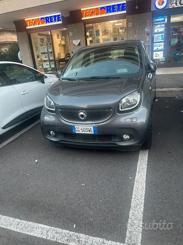 Usata Smart ForFour 2019 Grigio Utilitaria