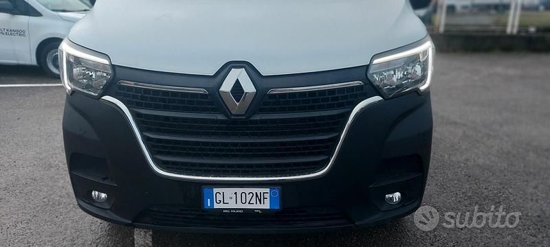 Usata Renault Master 135 CV (99 kW) 2022 Bianco Monovolume