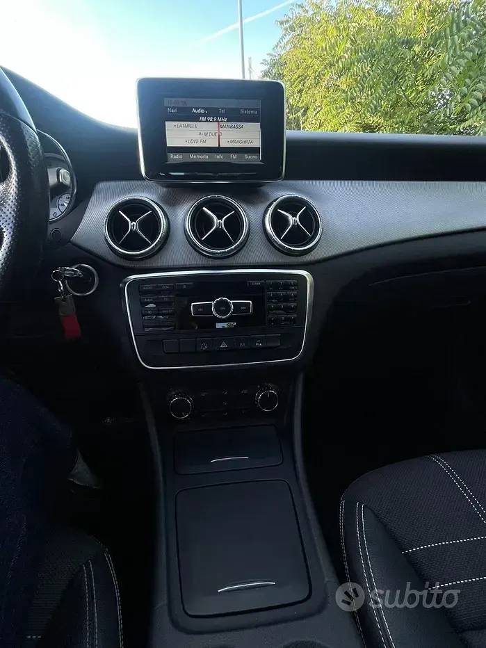 Usata Mercedes CLA220 170 CV (125 kW) 2013 Grigio Coupé