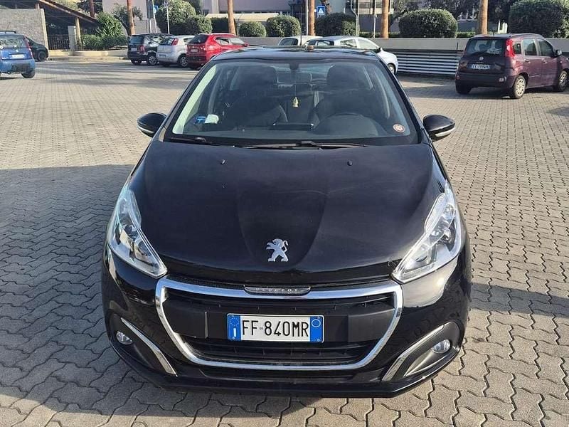 Usata Peugeot 208 Active 75 CV (55 kW) 2016 Nero Utilitaria