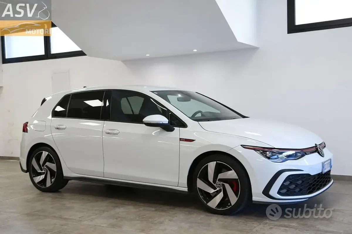 Usata VW Golf VIII GTI 245 CV (180 kW) 2020 Bianco Berlina
