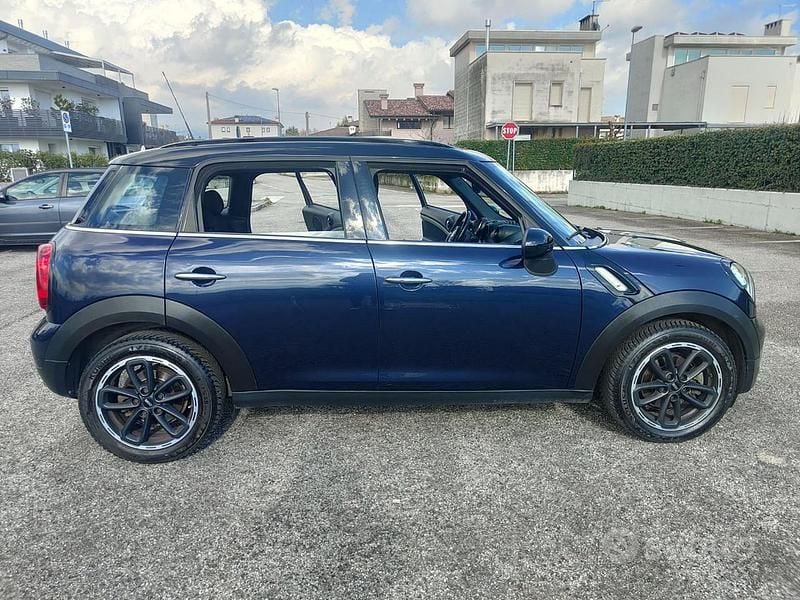 Usata Mini Park Lane Countryman 111 CV (81 kW) 2017 Blu SUV