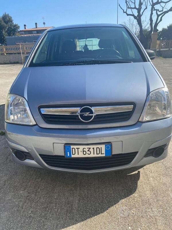 Occasion Opel Meriva 75 ch (55 kW) 2008 Gris Monospace