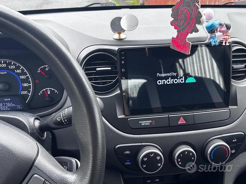 Begagnad Hyundai i10 67 HK (49 kW) 2019 Grå Halvkombi