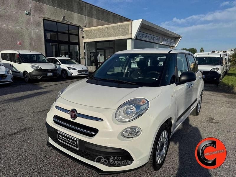 Bianco pastello Usata 2019 Fiat 500L Urban Monovolume | 6900 € (Ottimo prezzo) - Immagine 1/4
