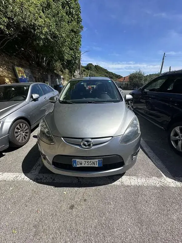Usata Mazda 2 Inclusive 90 CV (66 kW) 2009 Utilitaria