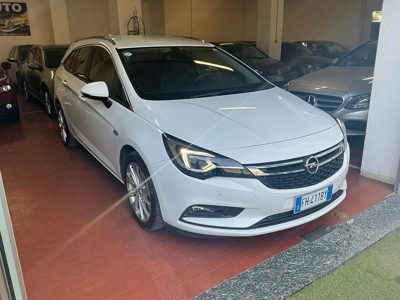 Usata Opel Astra Innovation 135 CV (99 kW) 2017 Bianco Station wagon