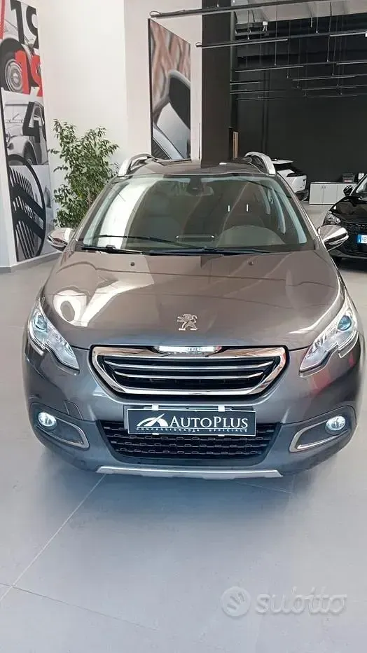 Usata Peugeot 2008 Allure 99 CV (72 kW) 2016 Grigio SUV