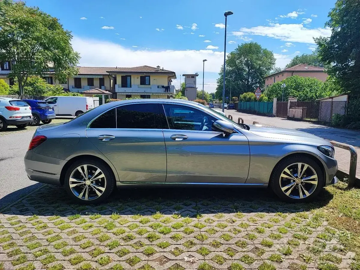 Usata Mercedes C200 136 CV (100 kW) 2015 Berlina