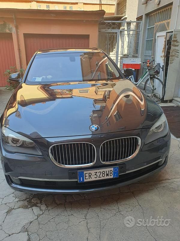 Usata BMW 730 258 CV (189 kW) 2013 Nero Berlina